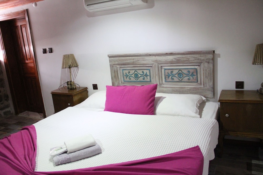 Standard Double or Twin Room 2 photo 1