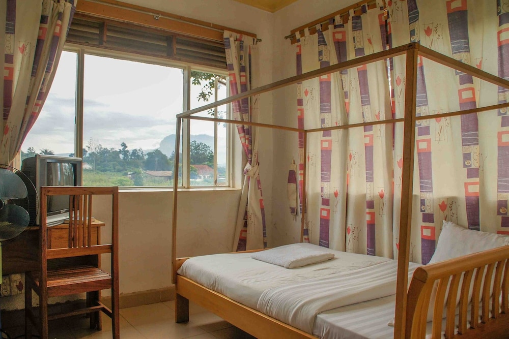 Economy Single Room