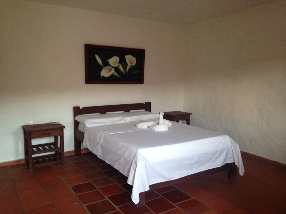 Economy Double Room, 1 Double Bed, Mountain View photo 3