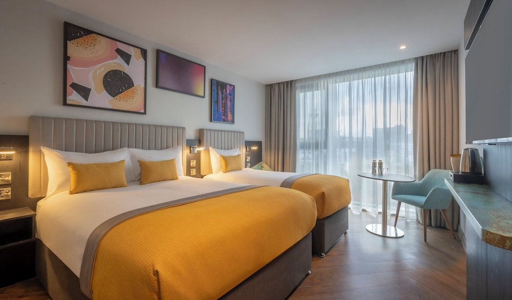 Deluxe Double & Single Room - Photo 1