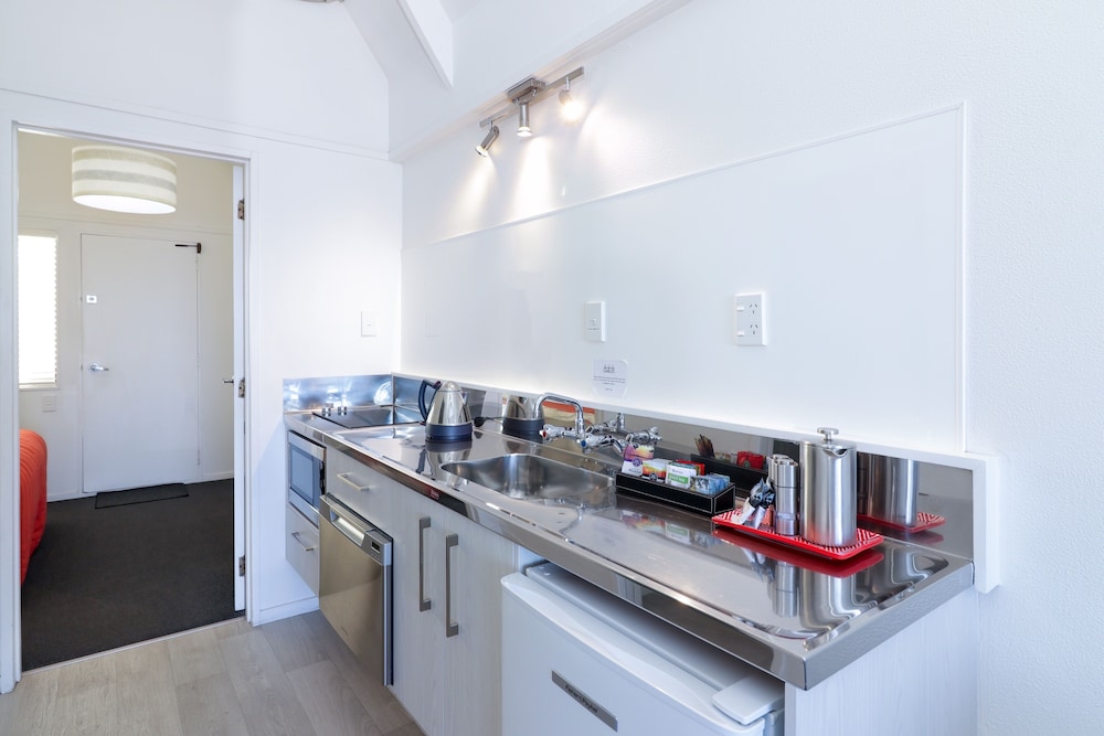 Two Bedroom Family Apartment - Photo 5
