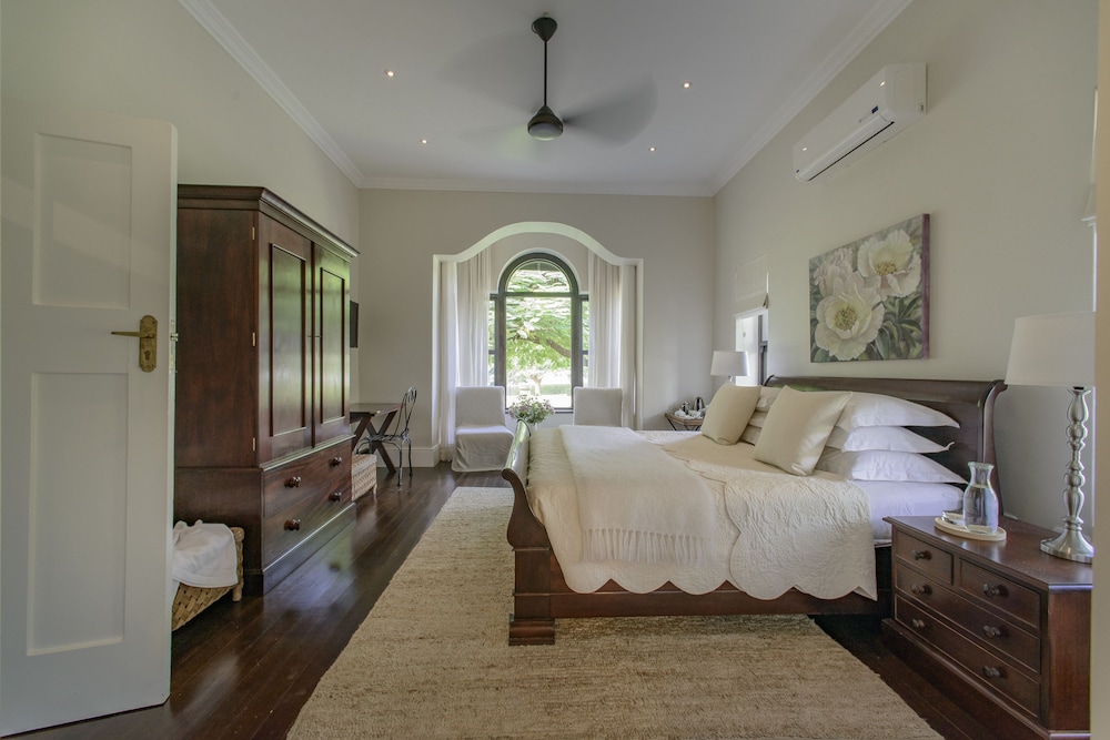 Double Room (En-suite) 1 photo 1