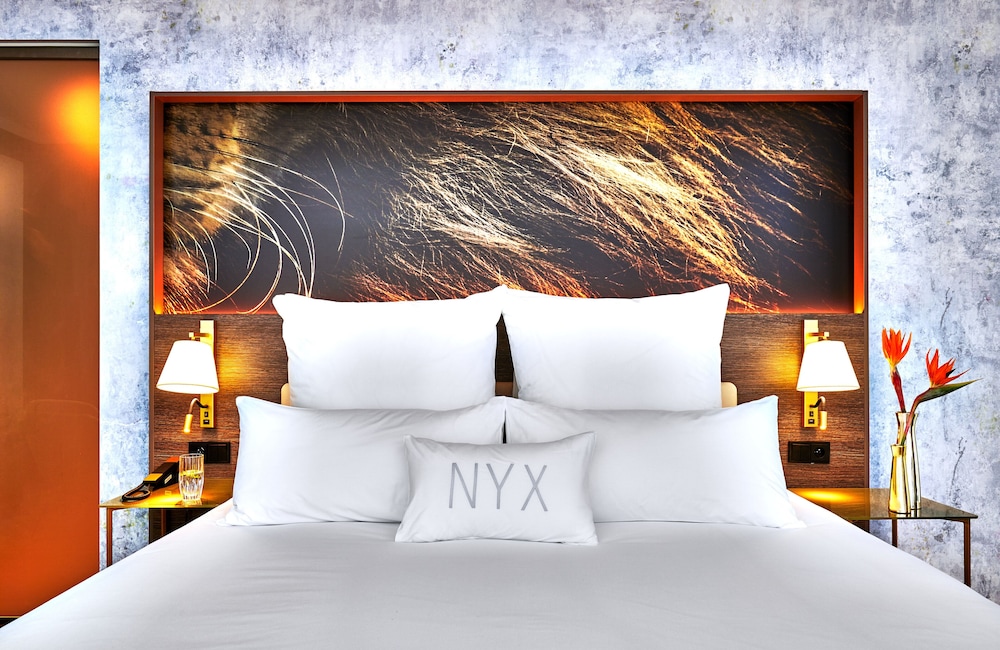 Junior Suite (NYX) - Photo 10