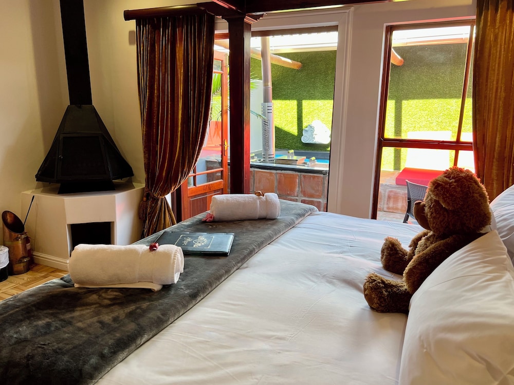 Double Room 4 Ethnic Splendour