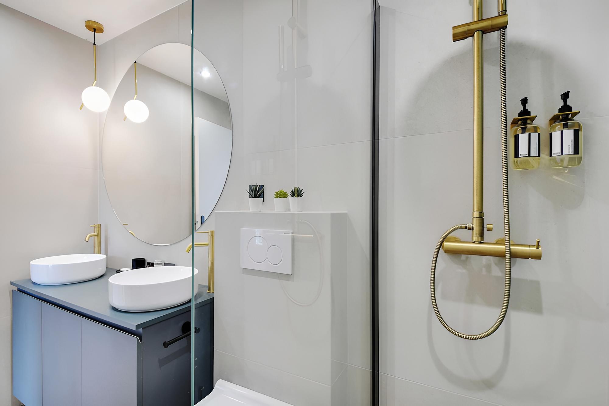Apartment 3 (GW-33-CREMIEUX-3) photo 2