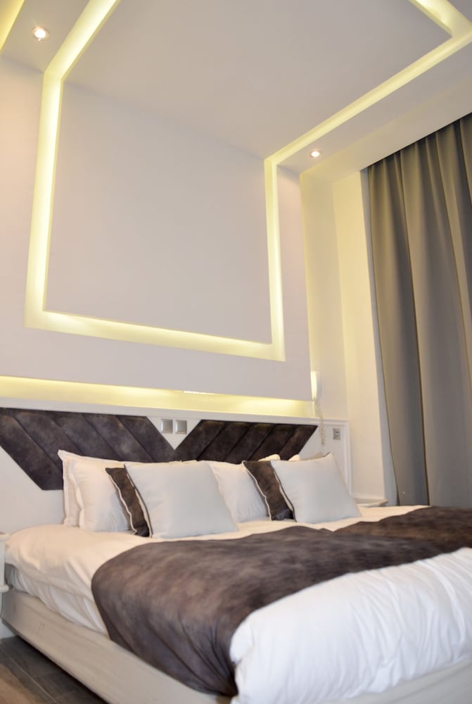 Deluxe Double Room, City View