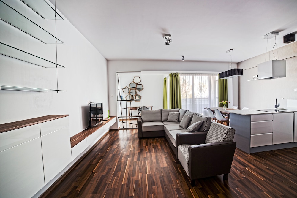 Deluxe Apartment, Partial Sea View