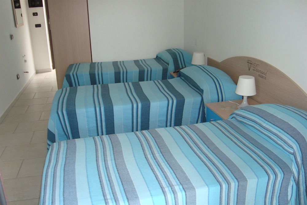 Triple Room - Photo 1