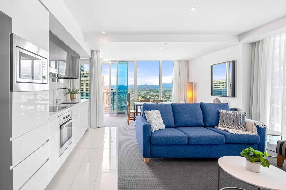 Apartment, 2 Bedrooms, 2 Bathroom, Ocean View (Level 27) photo 1