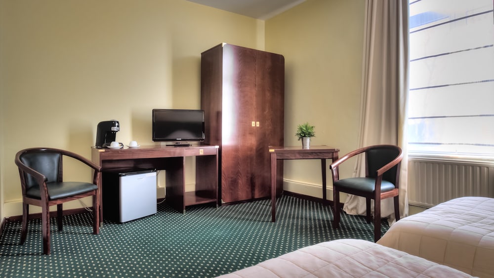 Standard Double Room - Photo 2