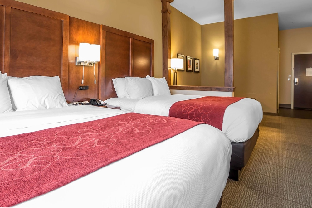 Suite, Multiple Beds, Non Smoking photo 2