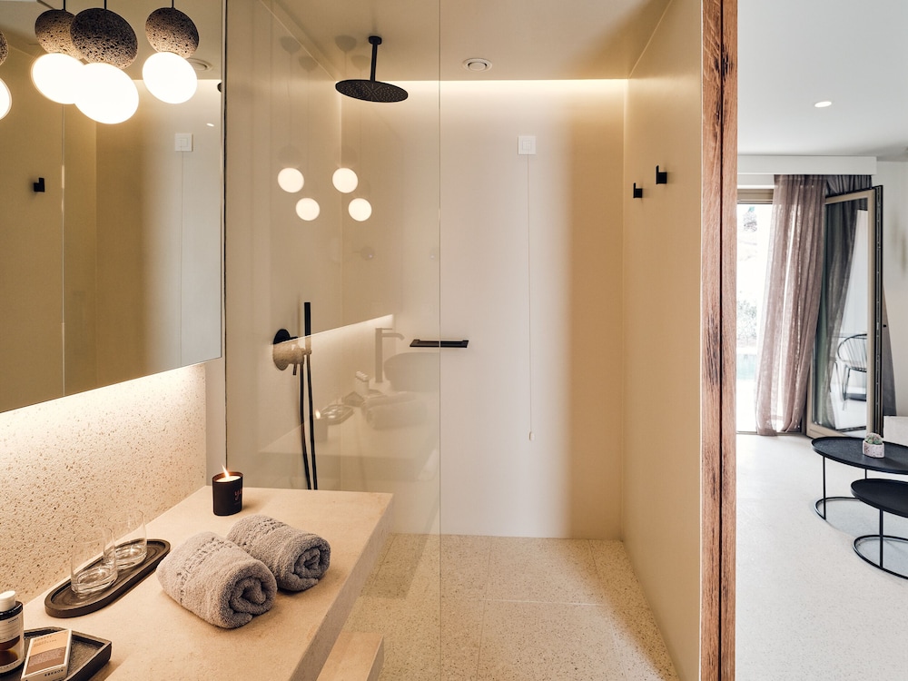 Harmonia Bungalow with hot tub - Photo 4