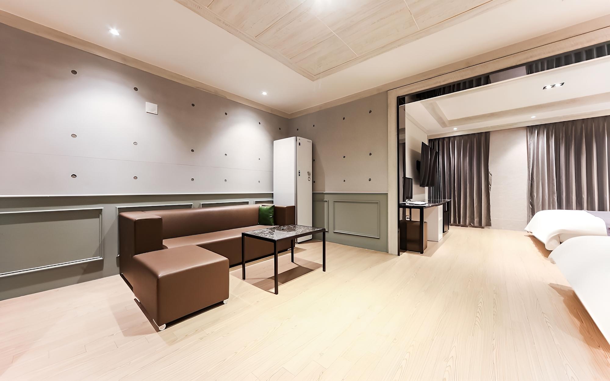 Room (Twin Standard) - Photo 1