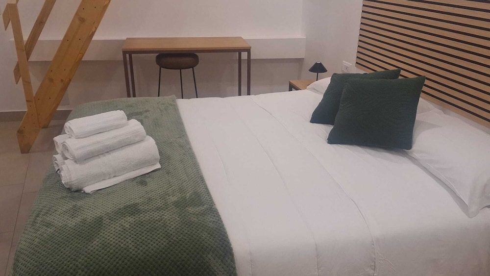 Room (Scalatelli)