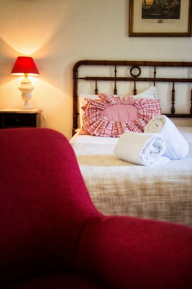 Classic Double or Twin Room photo 3