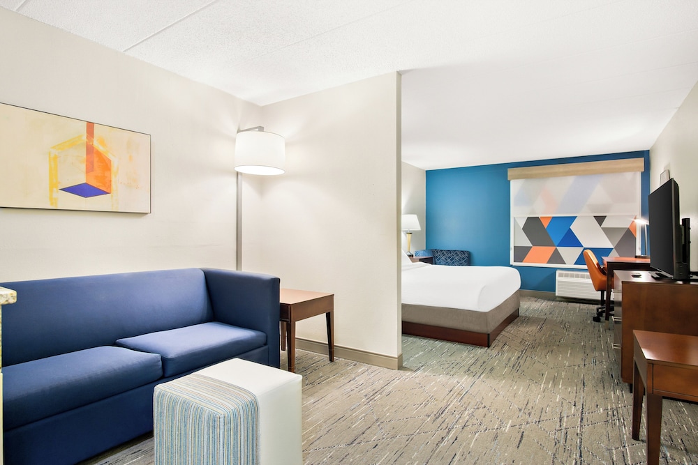 Suite, 1 King Bed, Bay View - Photo 1