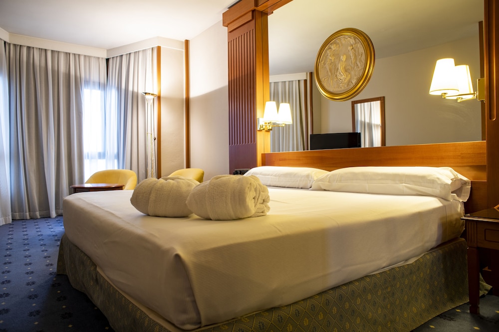 Double Room - Photo 14