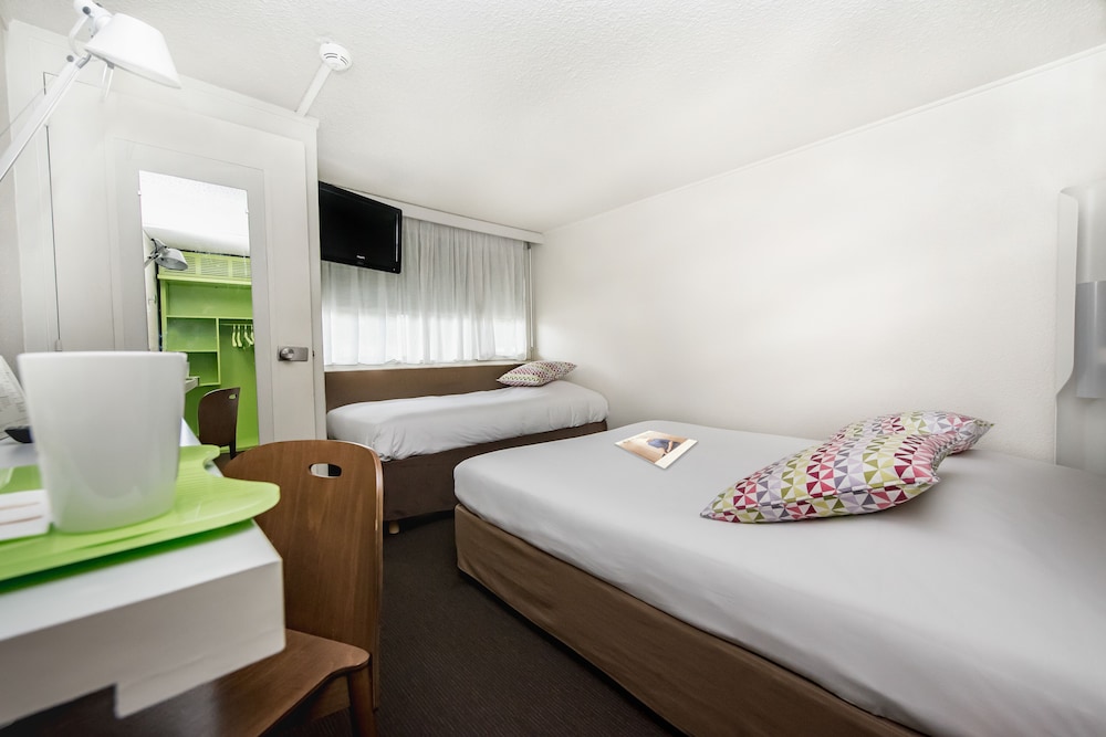 Next Generation, Standard Room, Multiple Beds - Photo 2