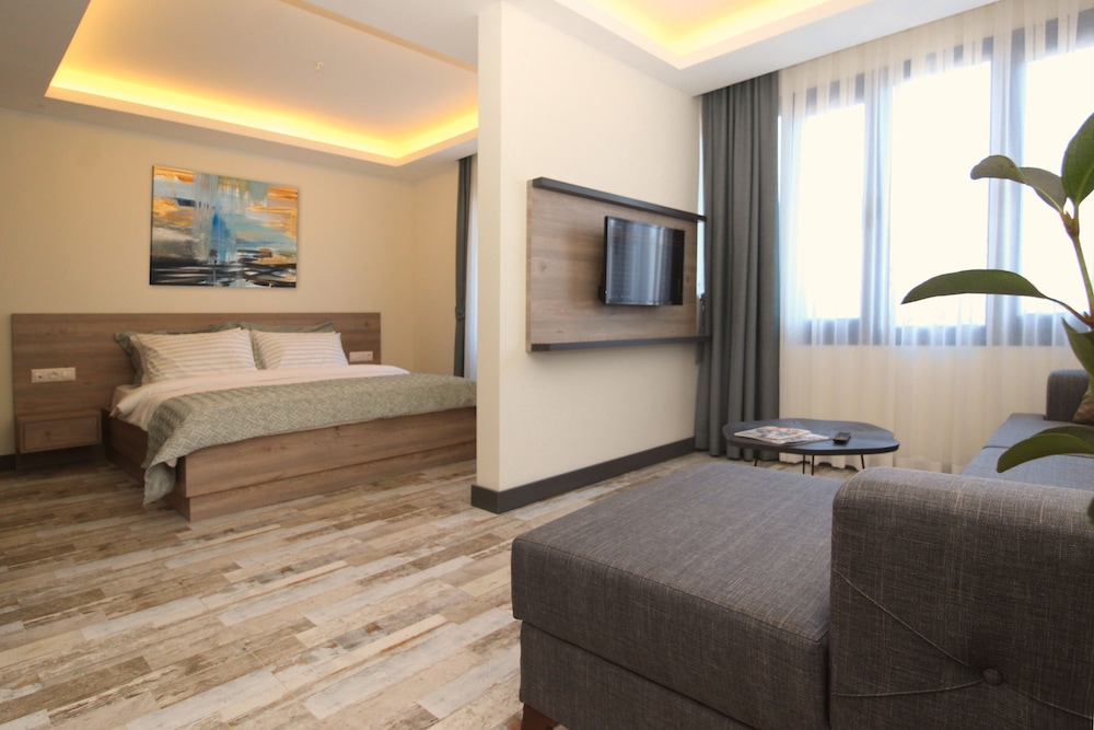 Superior Room (4 Adults)