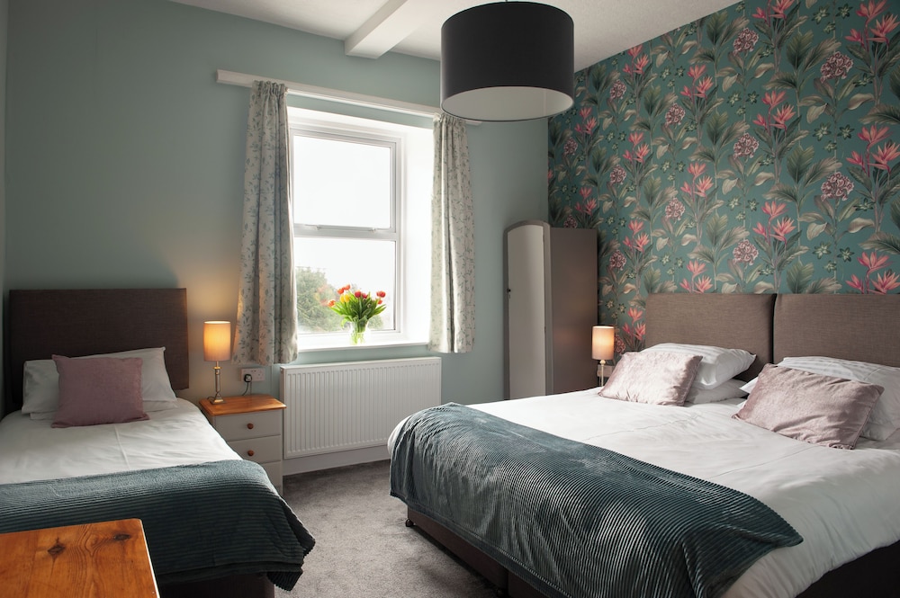 Superior Triple Room photo 2