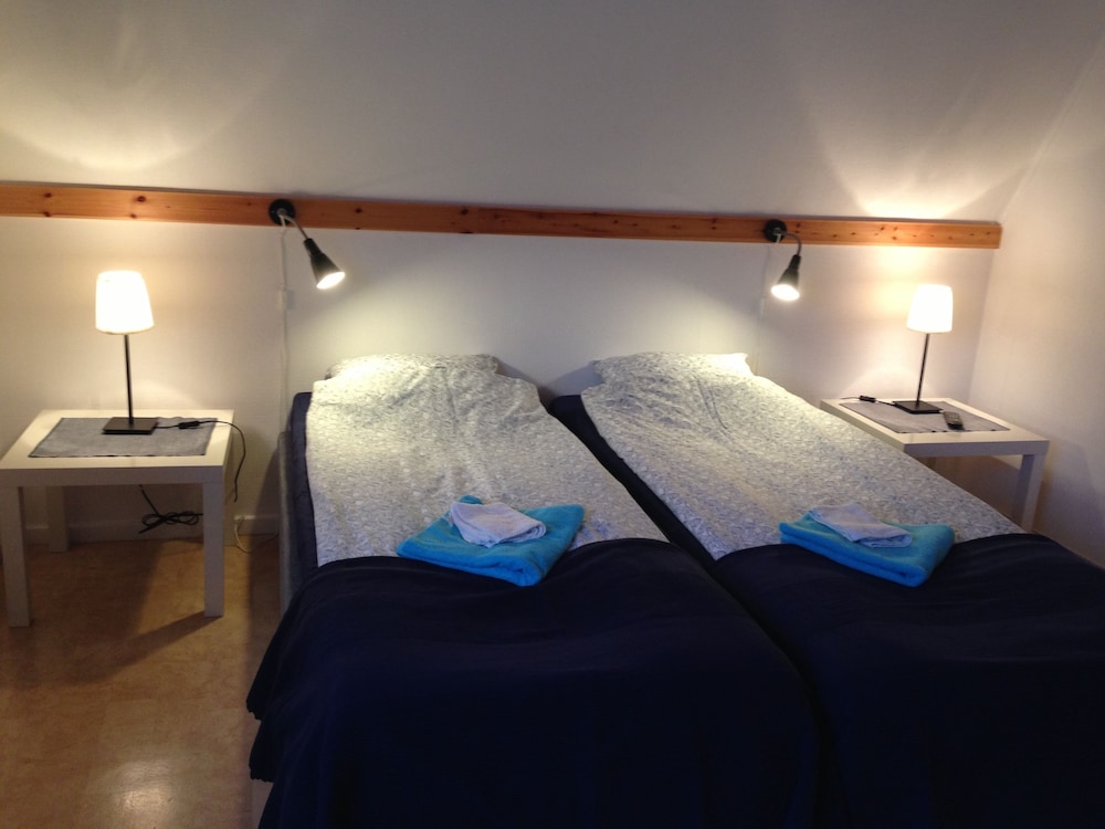 Twin Room, Shared Bathroom (Private WC) photo 1