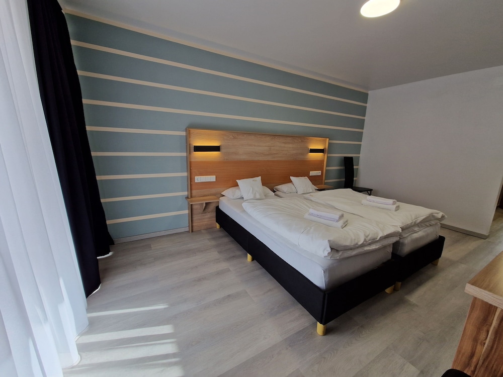 Basic Double Room photo 3
