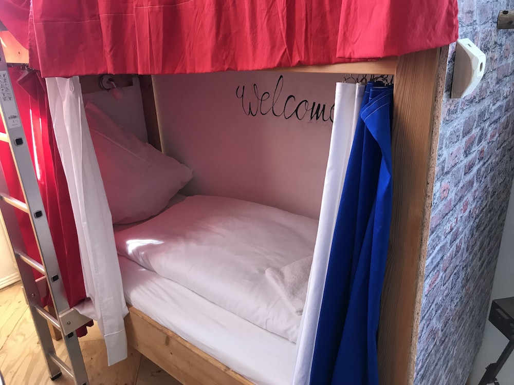 Shared Dormitory (Backpacker Room) photo 1
