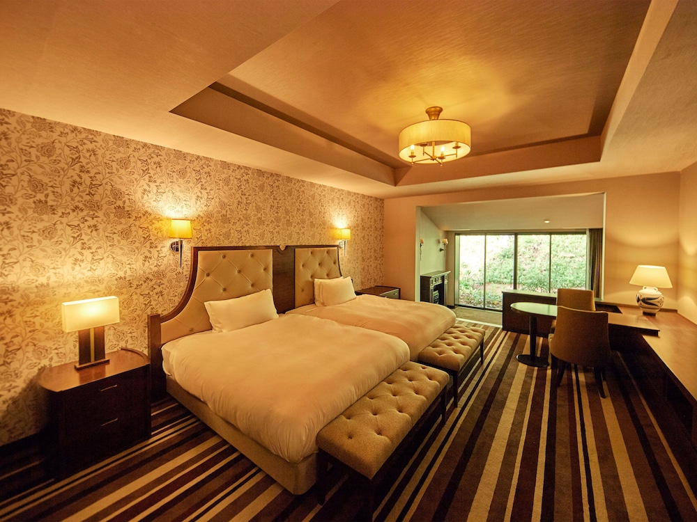 Premier Twin Room with 1 Extra Bed, Non Smoking