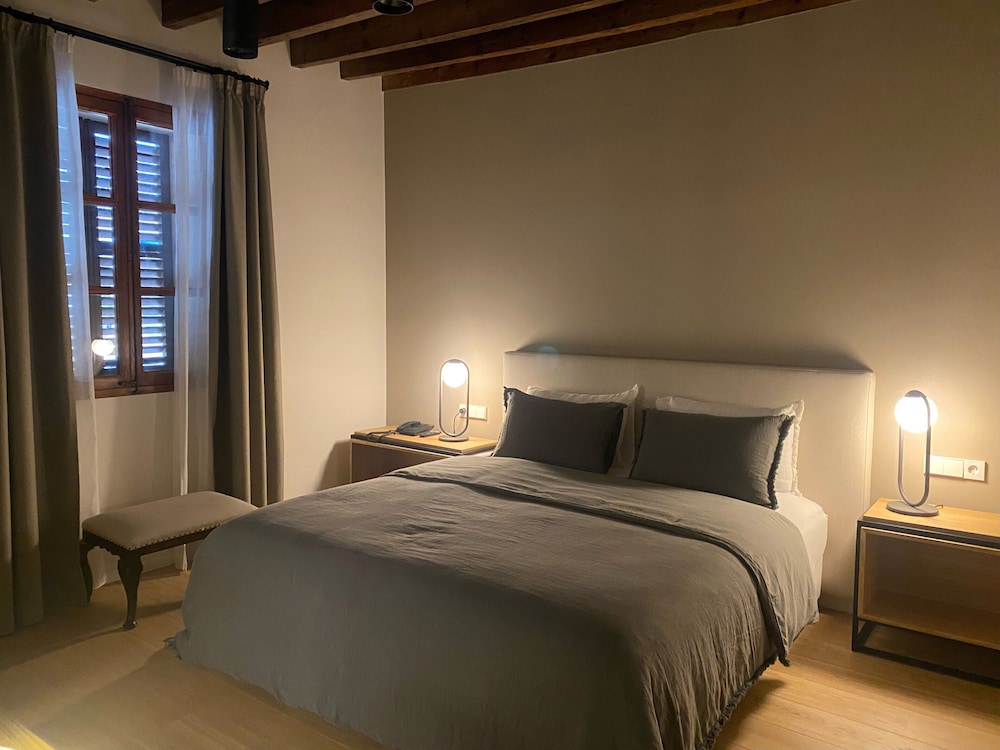 Premium Room - Photo 2
