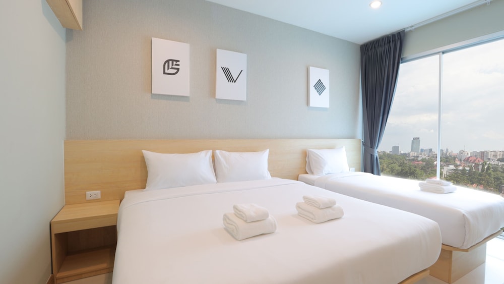 Deluxe Triple Room photo 3