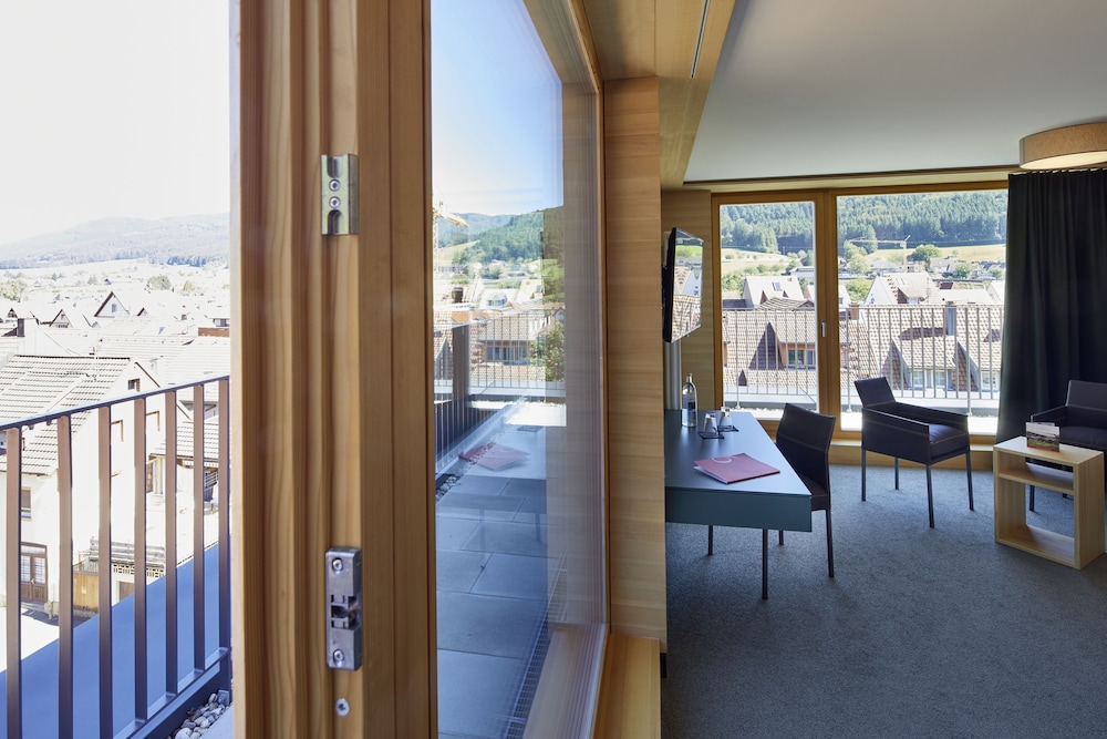 Panoramic Penthouse, 1 King Bed, Non Smoking photo 2