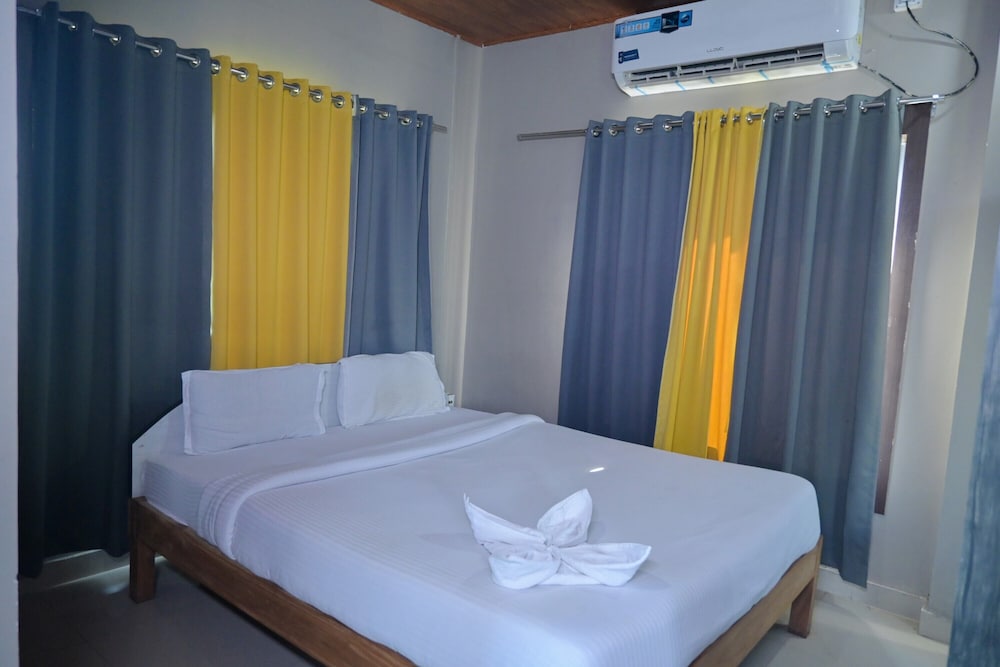 Traditional Single Room, Garden View