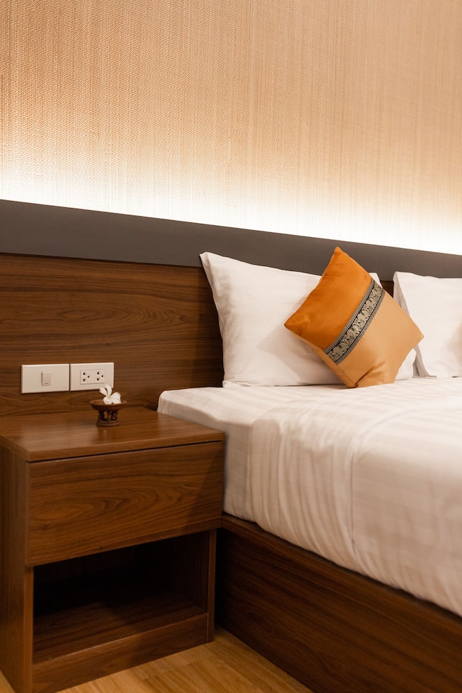 Standard Double Room - Photo 8