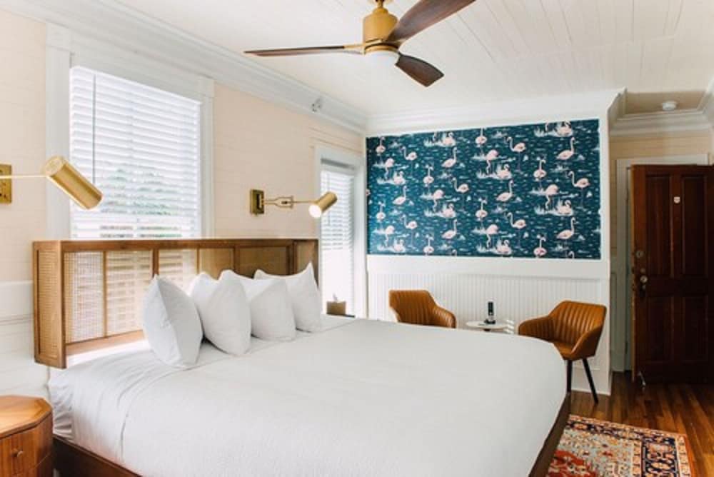 Superior Room, 1 King Bed, Non Smoking photo 3