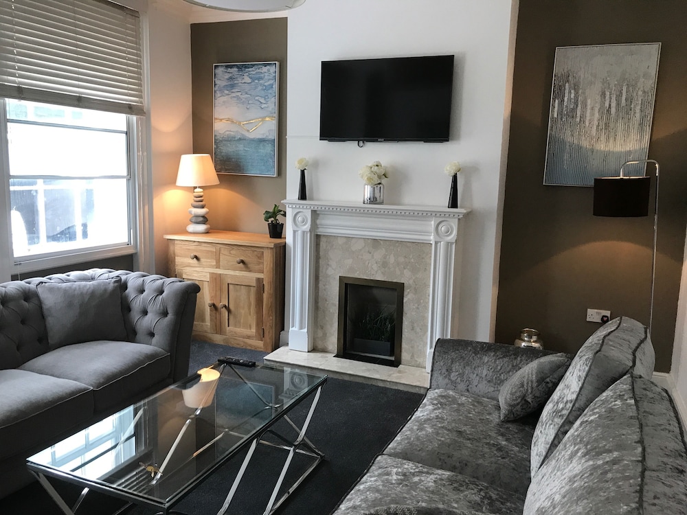 Exclusive Apartment, 1 King Bed with Sofa bed, Kitchen photo 1