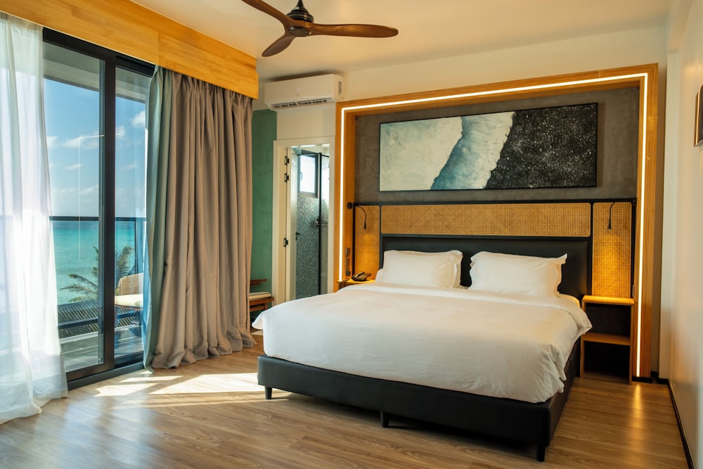 Superior Studio, Balcony, Sea View photo 2