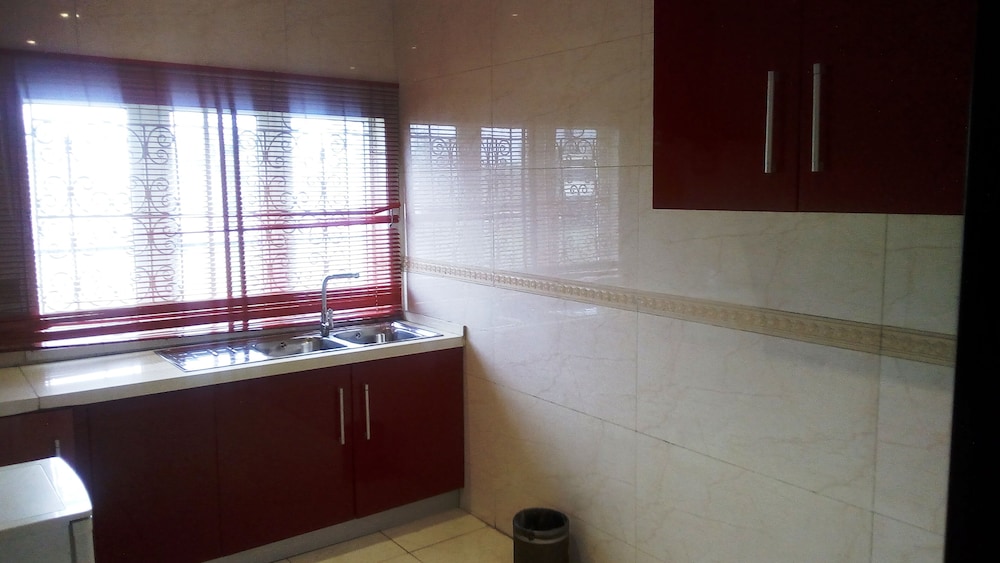 Royal Villa photo 3