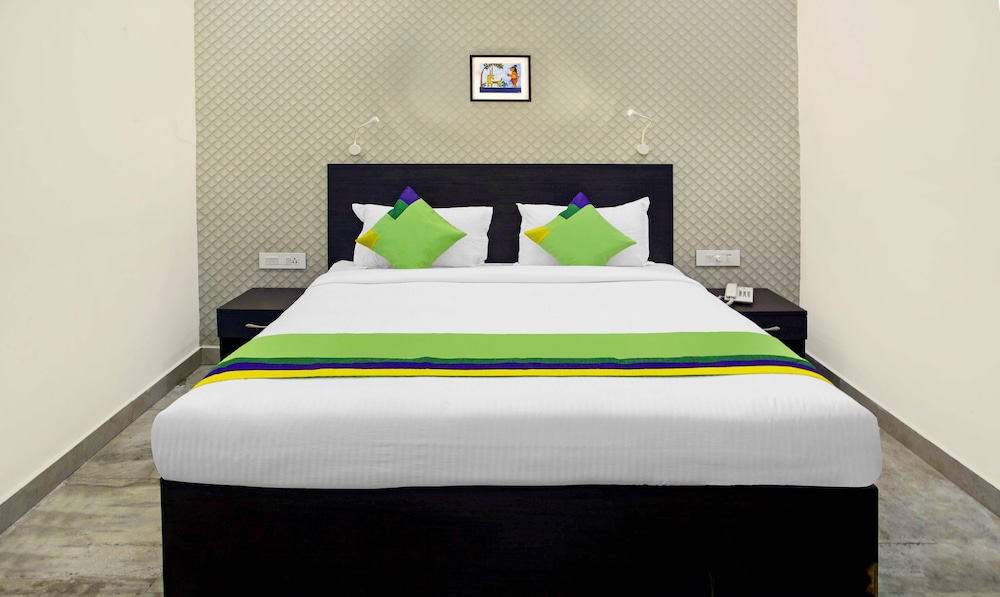 Deluxe Room - Photo 1