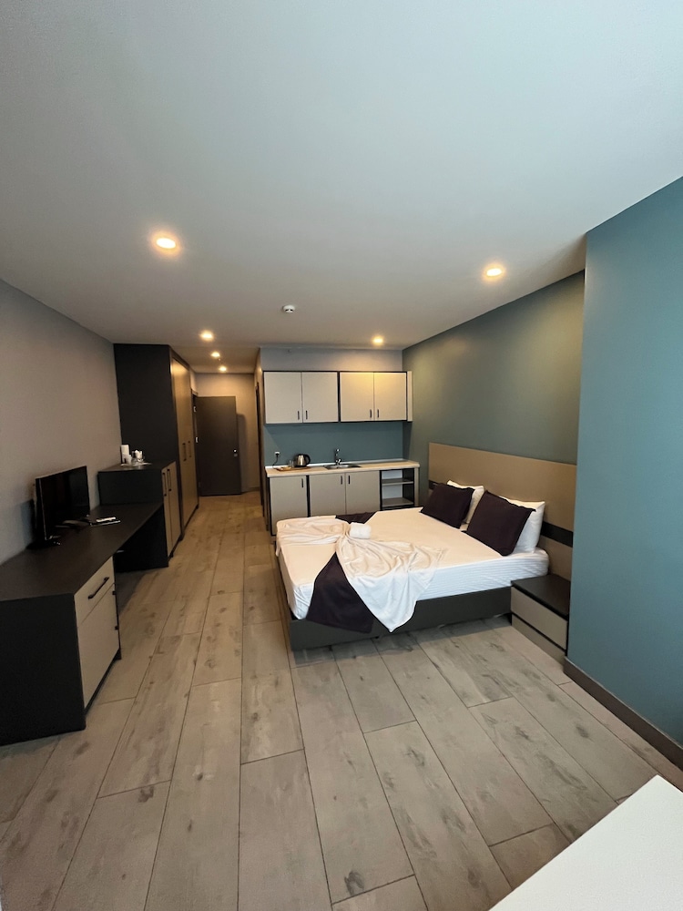 Royal Room, Multiple Beds photo 1