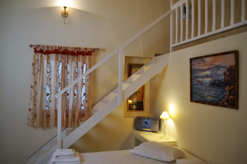 Traditional Double Room (No 2) photo 2