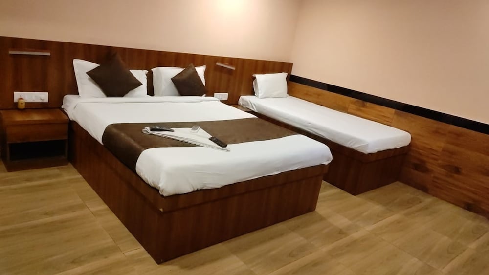 Superior Triple Room - Photo 11
