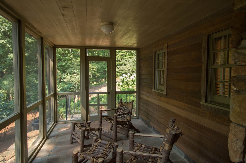 Cabin (Private) photo 3