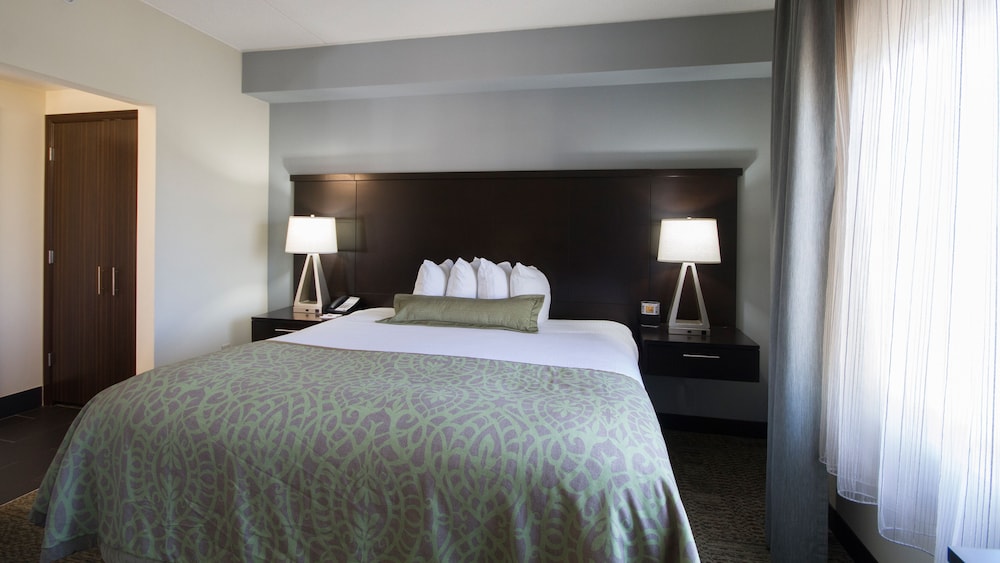Suite, 1 Bedroom, Accessible, Kitchen (Communications)