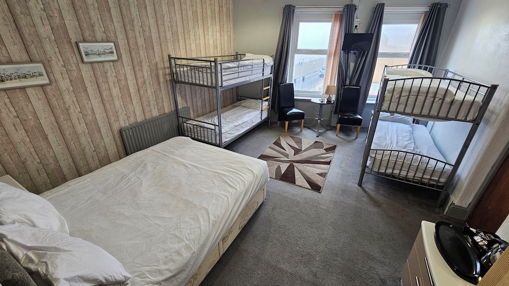 Family Room, Sea View (Room 12)