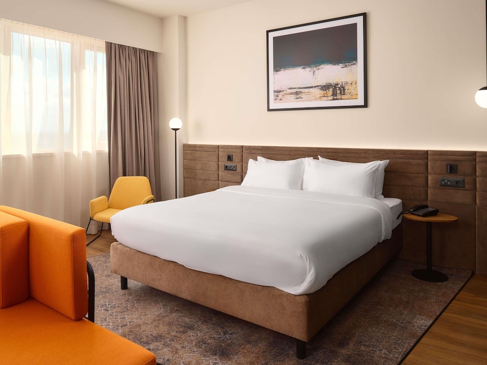 Family Suite, 1 King Bed with Sofa bed, Accessible