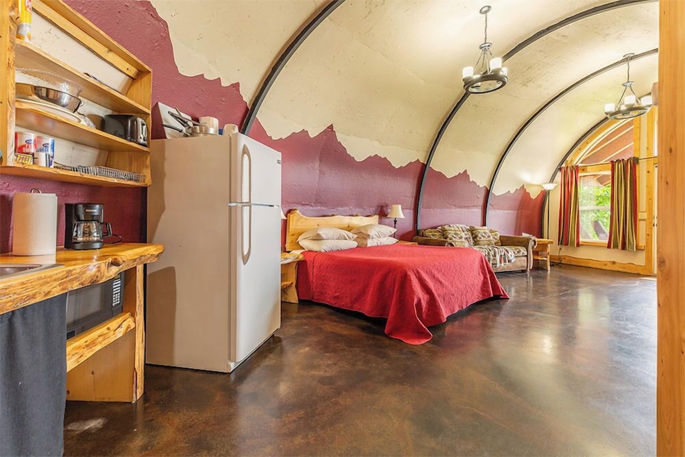 The Bear's Den
