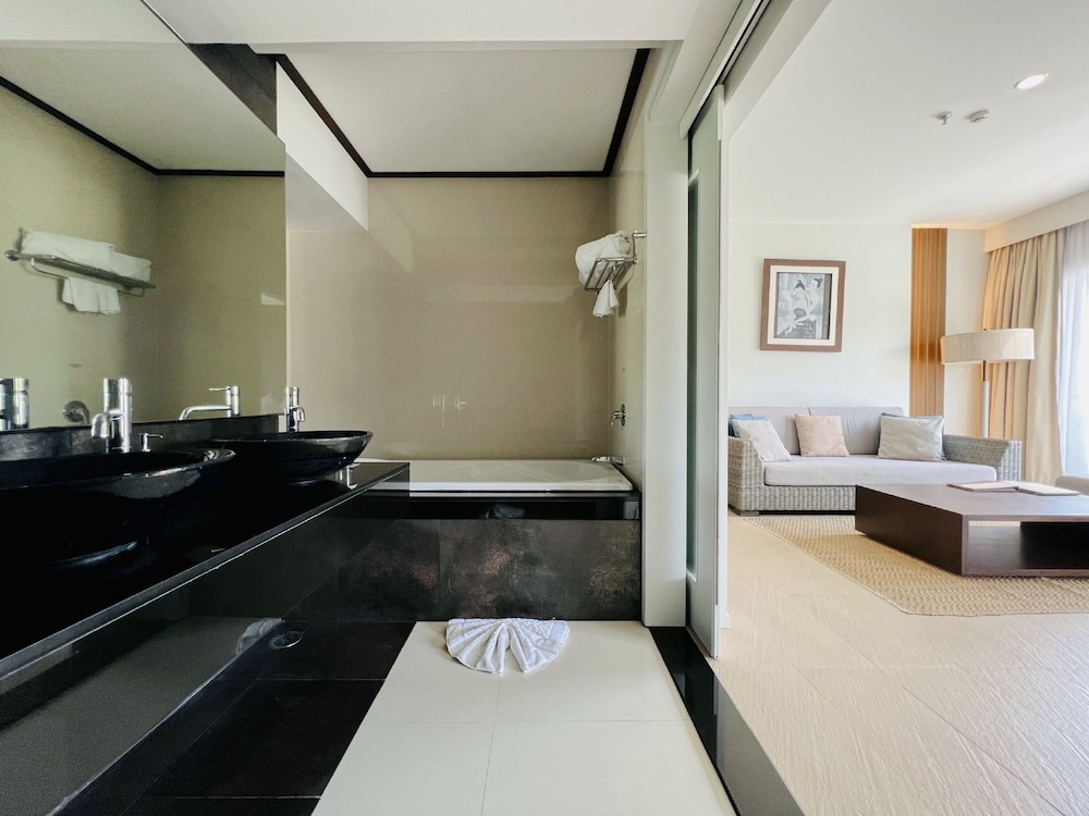 Cape Suite - Photo 4