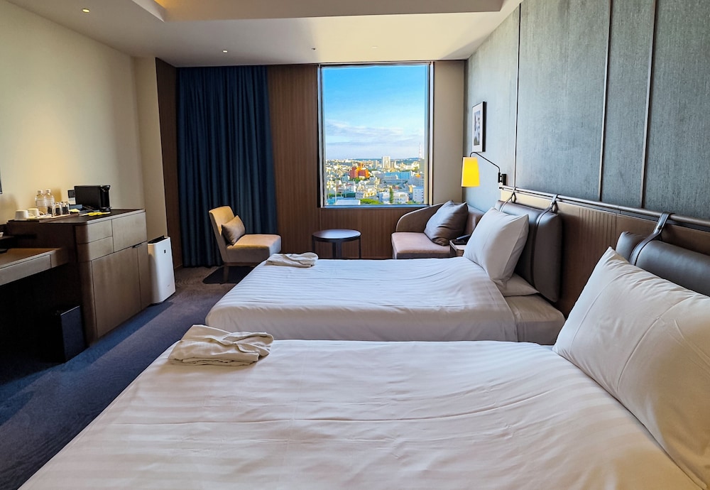 Superior Twin Room, Non Smoking (on High Floor for Two Guests) - Photo 2