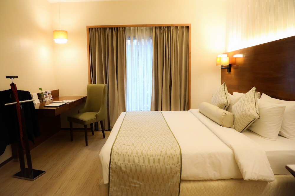 Executive Room - Photo 2