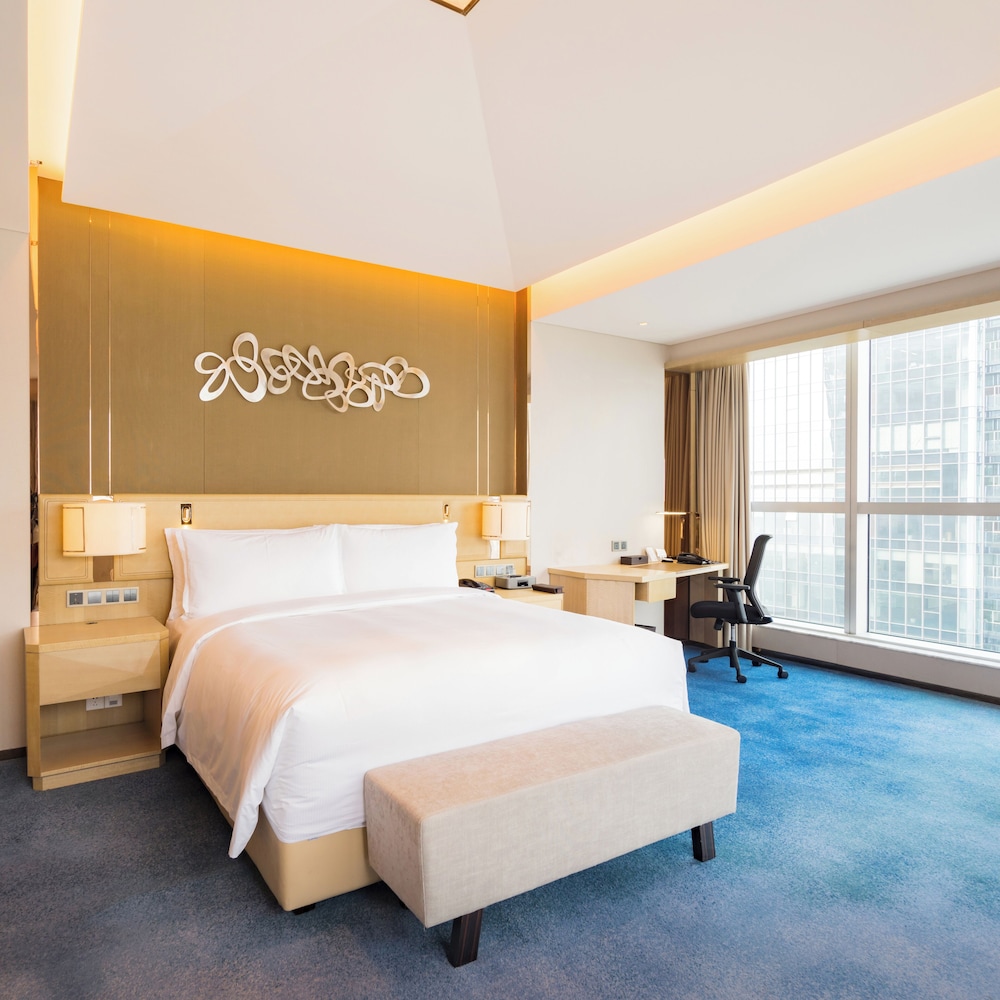 Deluxe Suite, 1 King Bed
